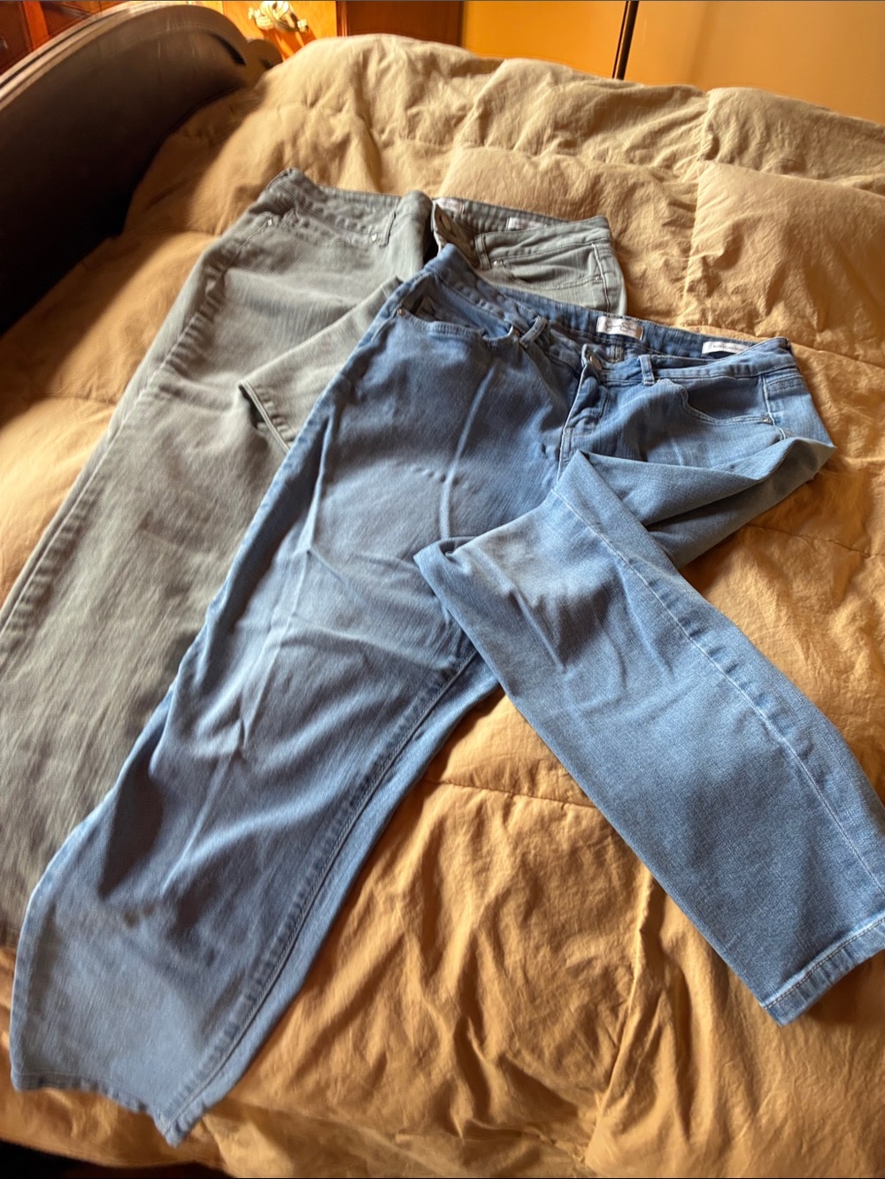 Two pair ladies jeans
